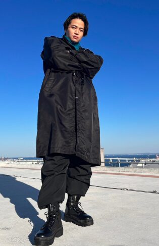 放送局占拠　化け猫　庭瀬美月　